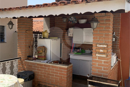 Sobrado à venda com 4 quartos, sendo 3 suítes,  em Jardim Alvinópolis, Atibaia, SP