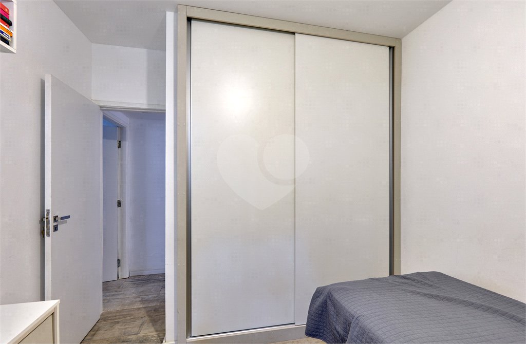 Apartamento à venda com 3 quartos, sendo 1 suíte, em Vila Olímpia, São Paulo, SP