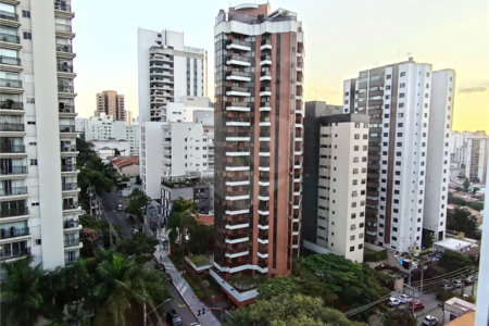 Apartamento à venda com 4 quartos, sendo 3 suítes, em Perdizes, São Paulo, SP