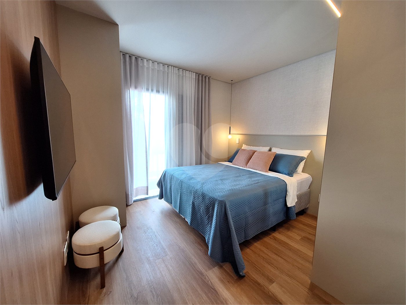 Apartamento à venda com 3 quartos, sendo 1 suíte,  no Centro, Vinhedo, SP