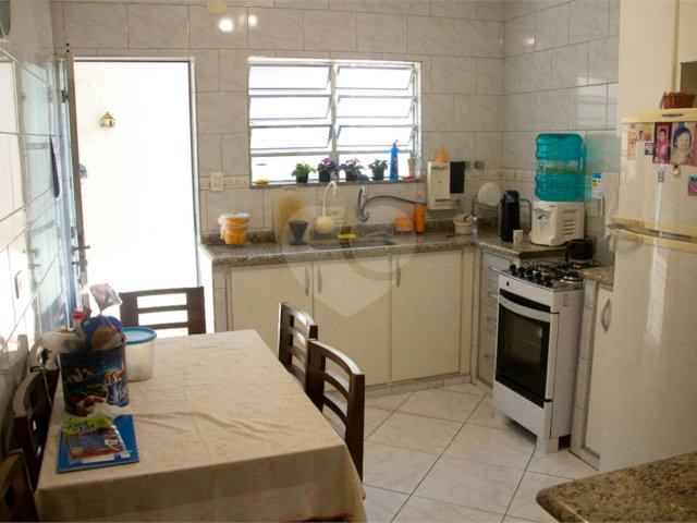 Casa Térrea à venda com 3 quartos, sendo 1 suíte,  em Vila Irmãos Arnoni, São Paulo, SP