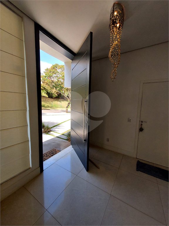 Casa à venda ou para alugar com 4 suítes no condomínio Jardim Primavera, Louveira - SP