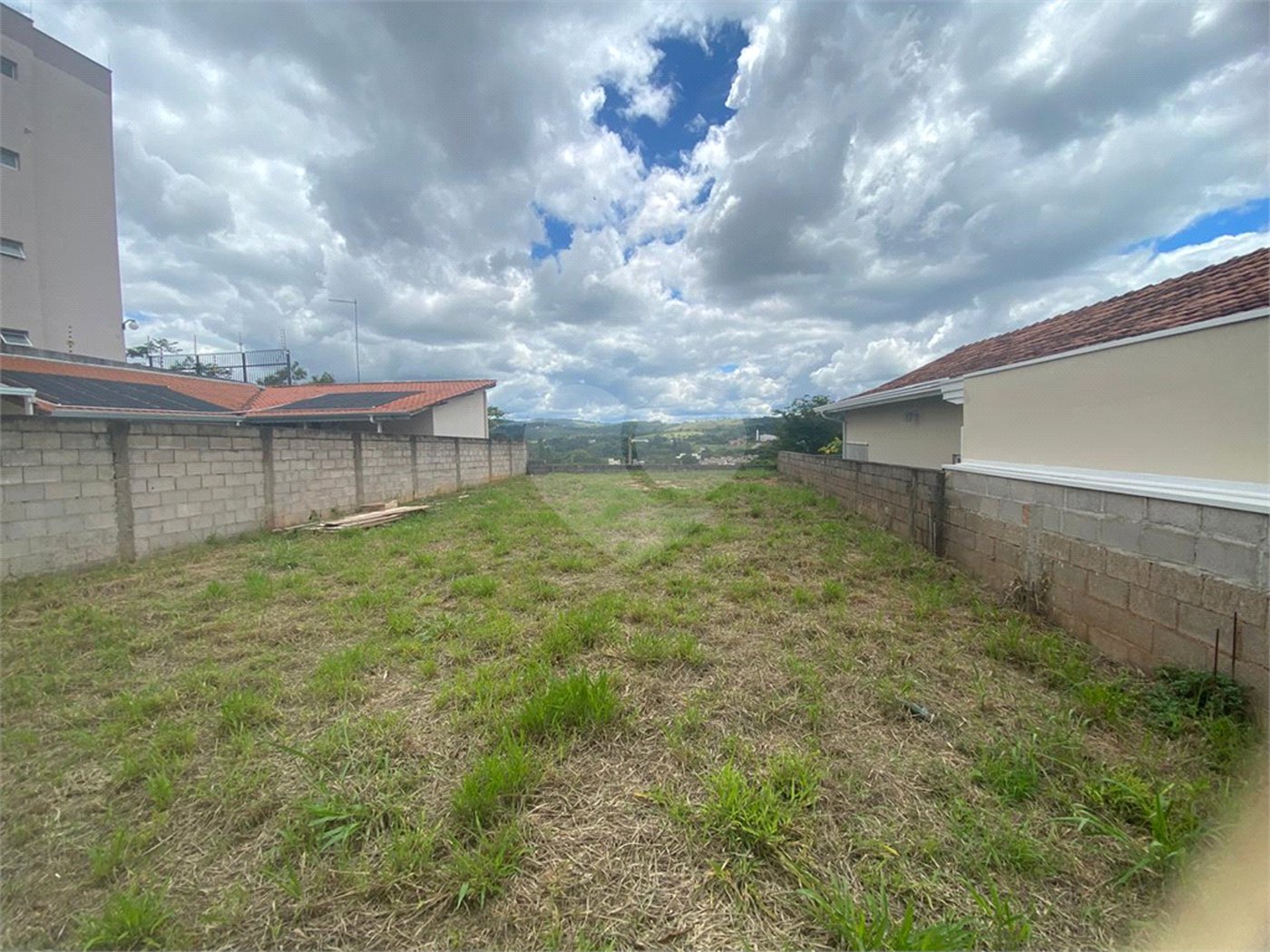 Terreno à venda em Pinheirinho, Vinhedo, SP
