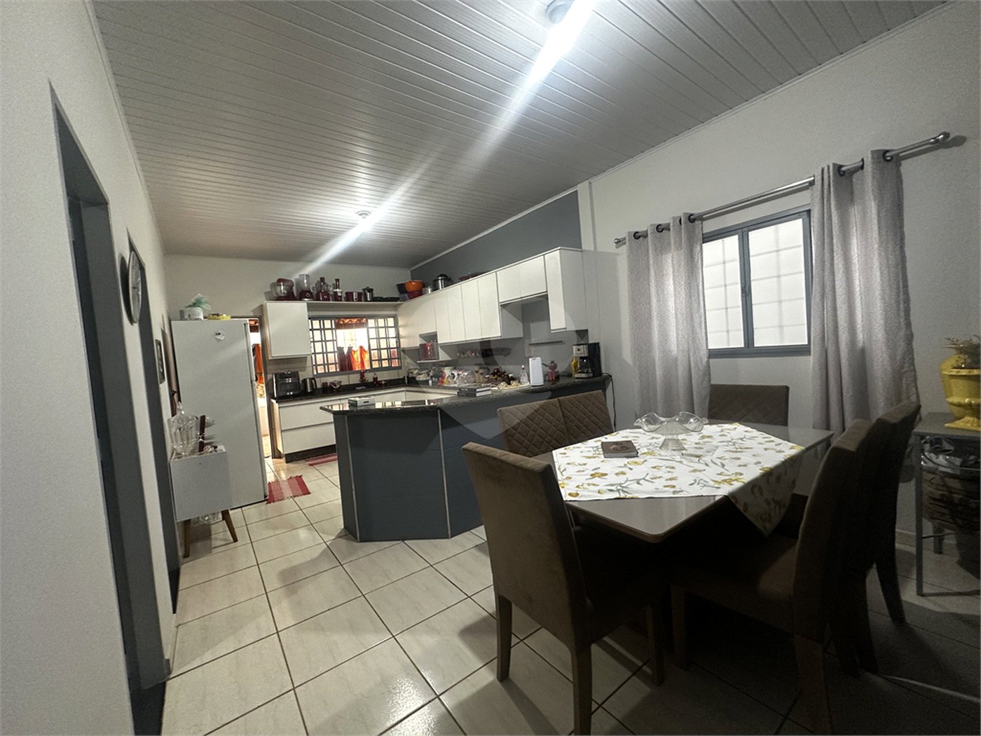 Casa à venda com 3 quartos, sendo 1 suíte,  em Jardim Alvorada, Três Lagoas, MS