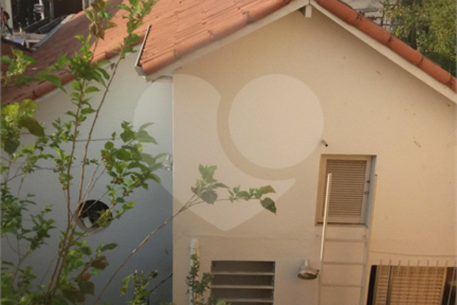 Casa Térrea à venda com 3 quartos, sendo 1 suíte, em Santana, São Paulo, SP