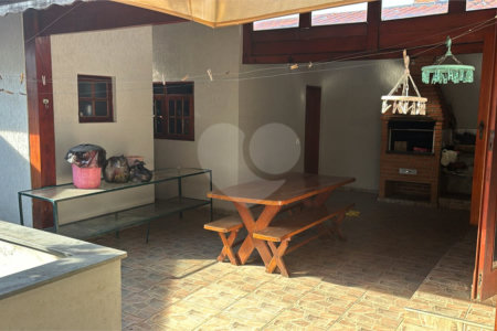 Sobrado à venda com 5 quartos, sendo 3 suítes,  em Jardim Recanto do Valle, Indaiatuba, SP