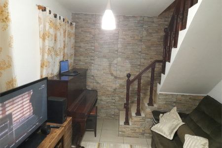 Casa à venda com 4 quartos, sendo 1 suíte, em Mogi Moderno, Mogi das Cruzes, SP