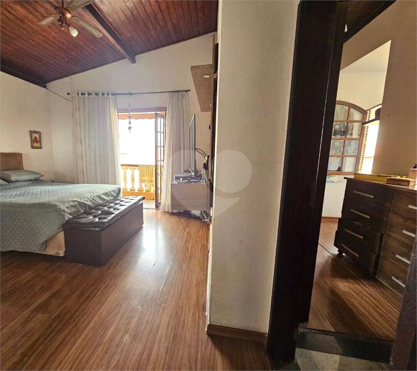 Casa Térrea à venda com 3 quartos, sendo 1 suíte, no Centro, Poá, SP