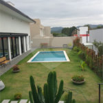 Casa à venda ou para alugar com 4 quartos, sendo 3 suítes, no condomínio Figueira Garden, Atibaia - SP