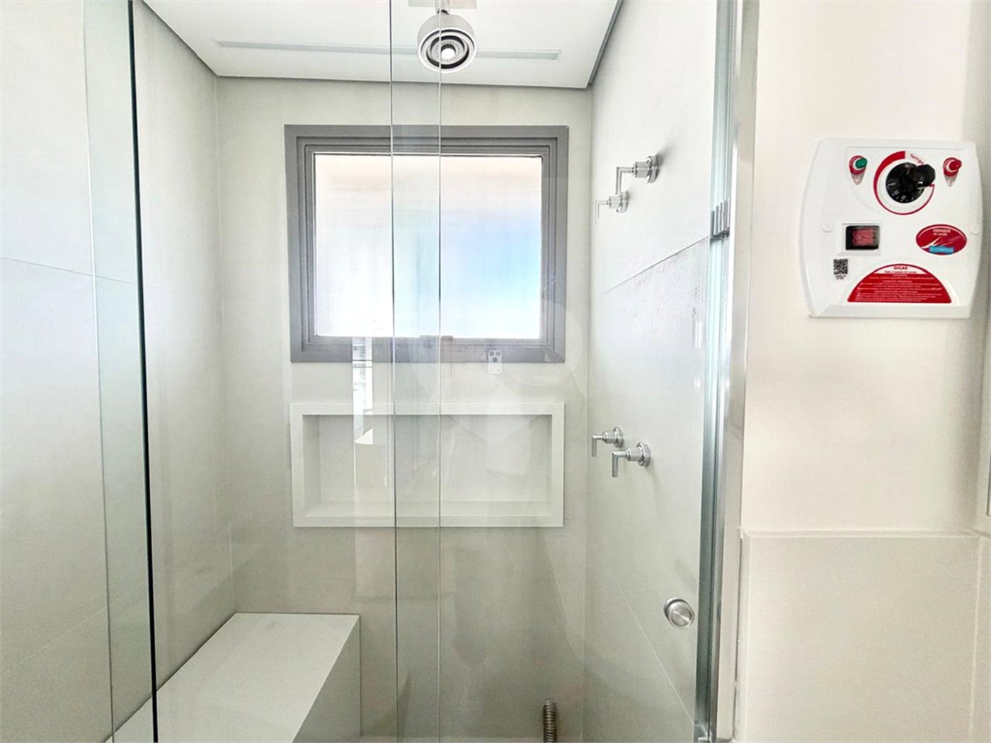 Apartamento à venda com 3 suítes em Campo Belo, São Paulo, SP