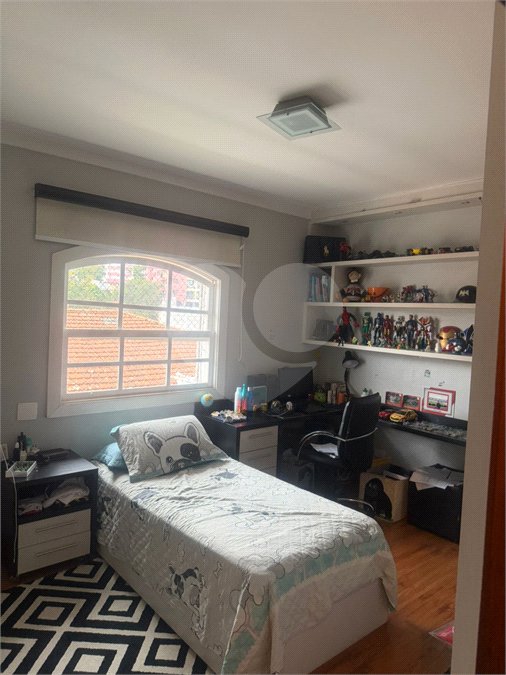 Sobrado à venda com 4 quartos, sendo 1 suíte, em Planalto Paulista, São Paulo, SP