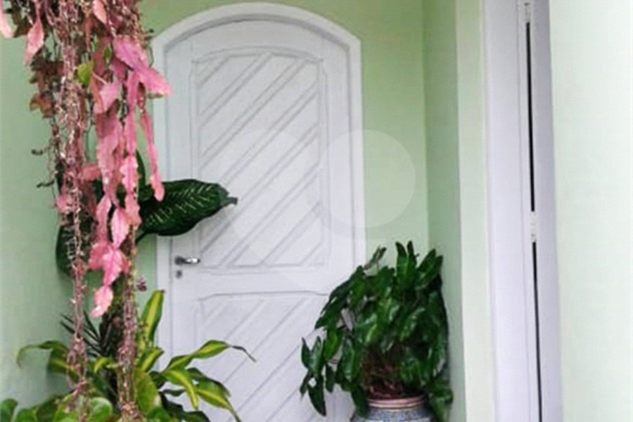 Sobrado à venda com 3 quartos em Tremembé, São Paulo, SP