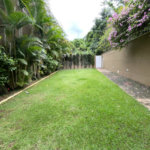 Casa à venda com 4 quartos, sendo 2 suítes, no condomínio Floradas da Serra, São Paulo - SP