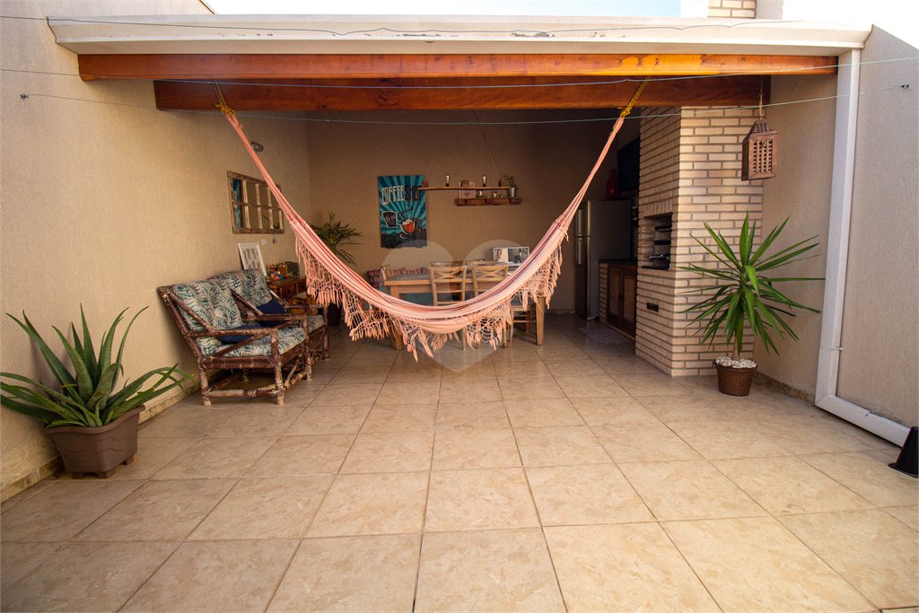 Casa à venda com 3 quartos, sendo 1 suíte,  em Jardim Villaça, São Roque, SP
