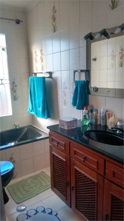 Sobrado à venda com 3 quartos, sendo 1 suíte, em Jaguaré, São Paulo - SP