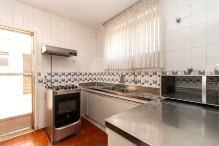 Casa à venda com 3 quartos, sendo 1 suíte, em Brooklin, São Paulo, SP