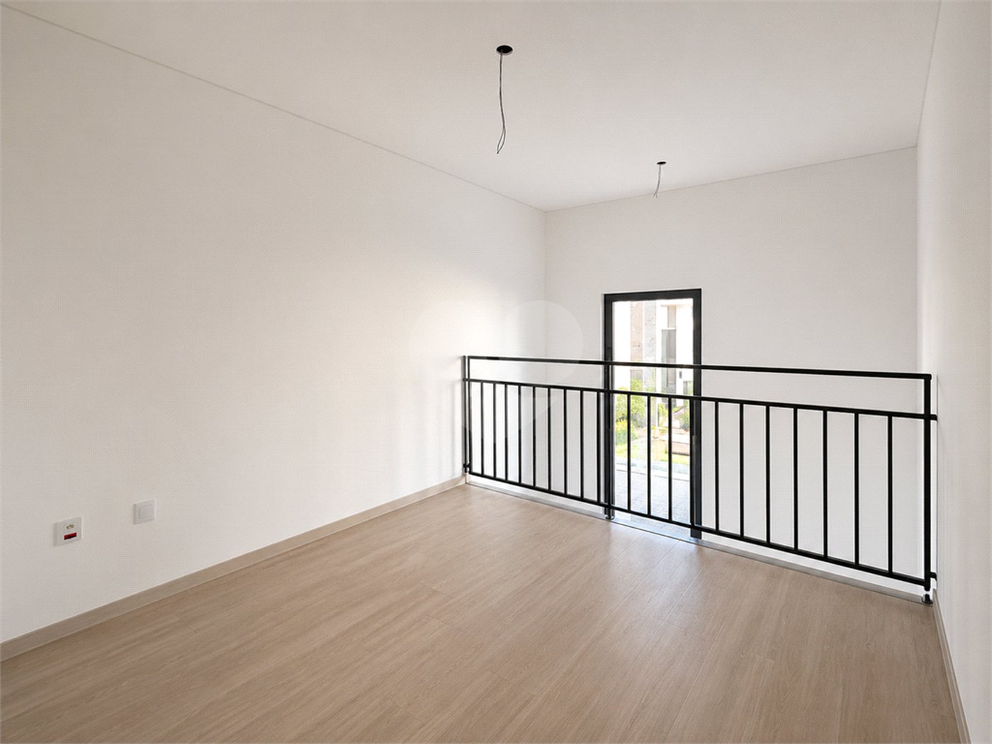 Casa à venda com 3 suítes no condomínio Villaggio Maranello, Vinhedo - SP