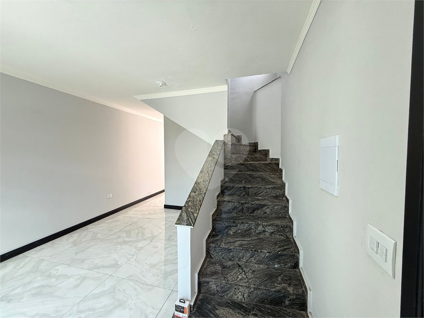 Casa à venda com 3 quartos, sendo 1 suíte, em Vila Rosália, Guarulhos, SP