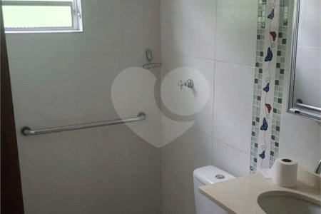 Sobrado à venda com 5 quartos em Vila Arriete, São Paulo, SP