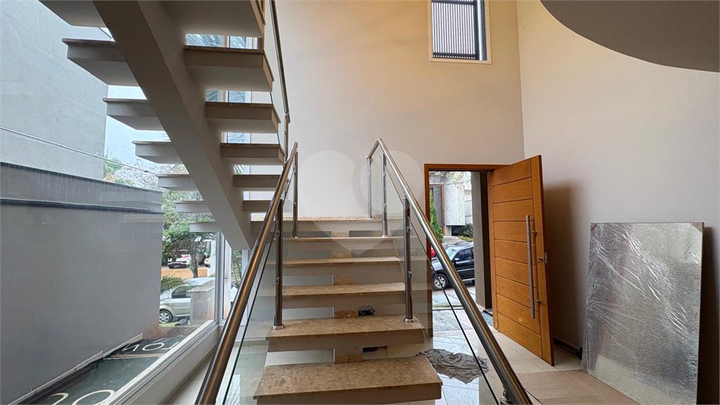 Casa à venda com 4 quartos, sendo 3 suítes, no condomínio Mont Blanc, Sorocaba - SP
