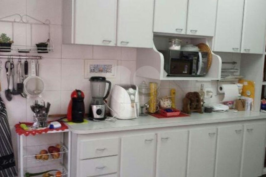 Sobrado à venda com 4 quartos, sendo 1 suíte,  em Horto, São Paulo, SP