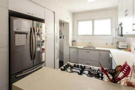 Apartamento à venda com 2 quartos, sendo 1 suíte,  em Jardim Paulista, São Paulo, SP