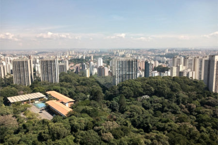 Apartamento à venda com 3 suítes em Vila Suzana, São Paulo, SP