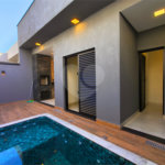 Casa à venda com 3 quartos, sendo 1 suíte, no condomínio Horto Florestal Villagio, Sorocaba - SP