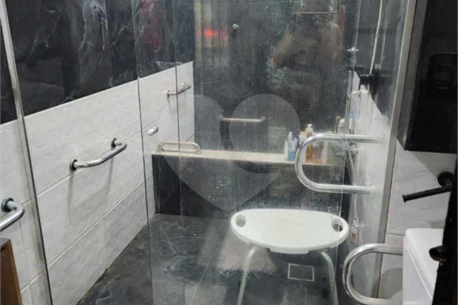 Sobrado à venda ou para alugar com 3 quartos, sendo 13 suítes, em Santana, São Paulo, SP