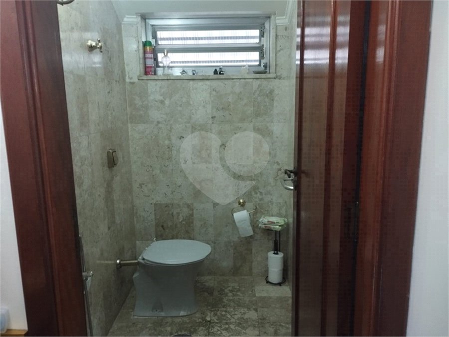 Sobrado à venda com 4 quartos, sendo 1 suíte, em Tremembé, São Paulo, SP