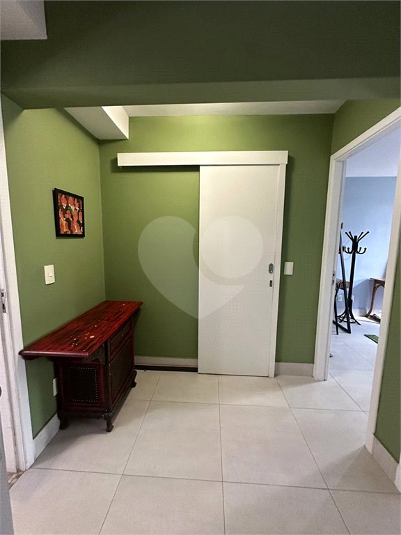 Casa à venda com 3 quartos, sendo 2 suítes, no condomínio Townhouse Village Morumbi, São Paulo - SP