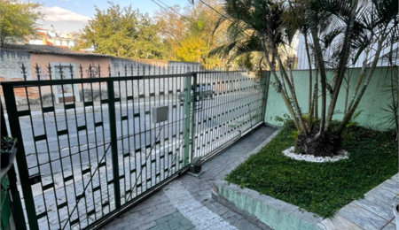 Sobrado à venda com 5 quartos, sendo 1 suíte,  em Vila Gustavo, São Paulo, SP