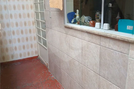 Sobrado à venda com 2 quartos, sendo 1 suíte, em Chora Menino, São Paulo, SP