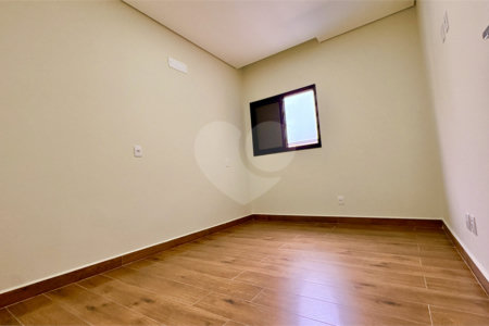 Casa à venda com 3 quartos, sendo 1 suíte, no condomínio Residencial Villagio Wanel, Sorocaba - SP