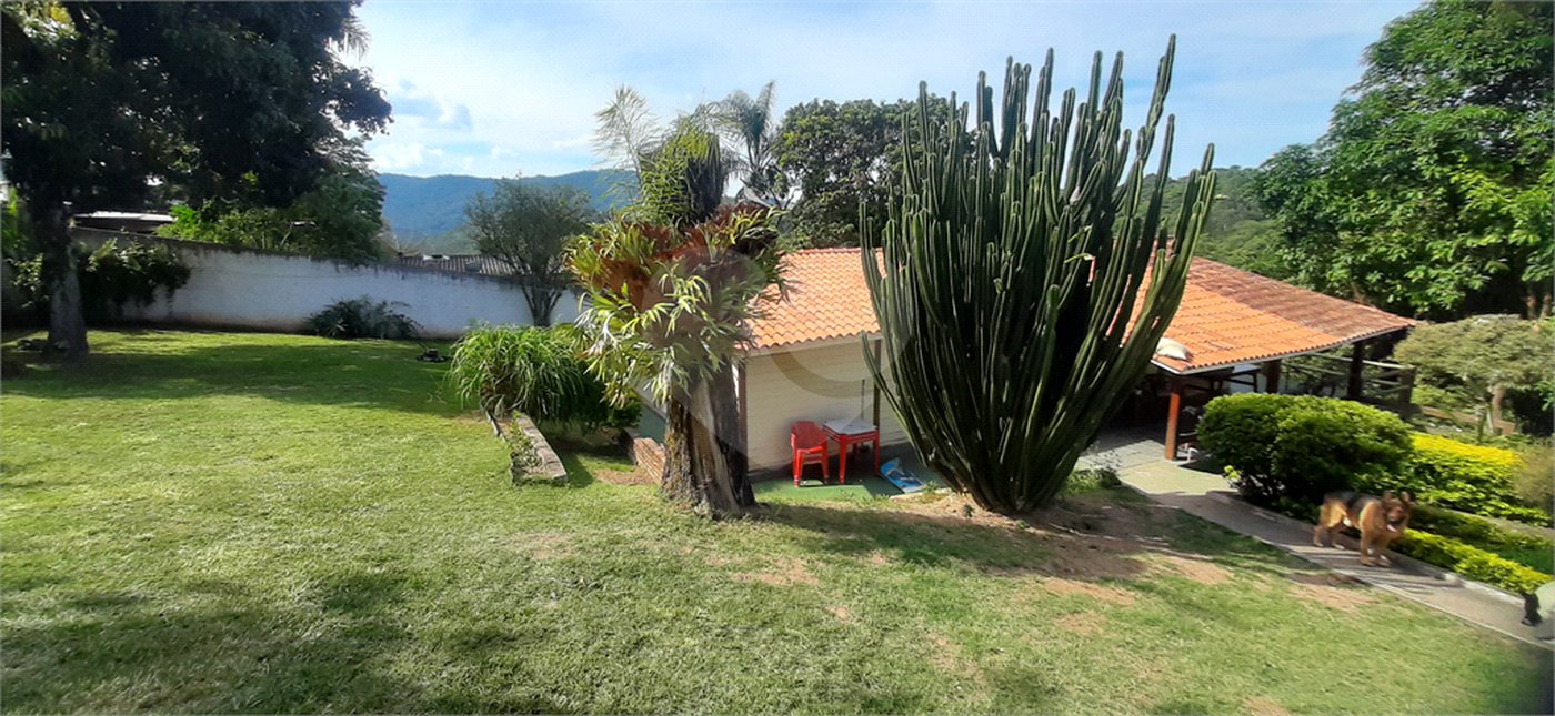 Casa Térrea à venda com 3 quartos, sendo 1 suíte,  em Serra da Cantareira, Mairiporã, SP