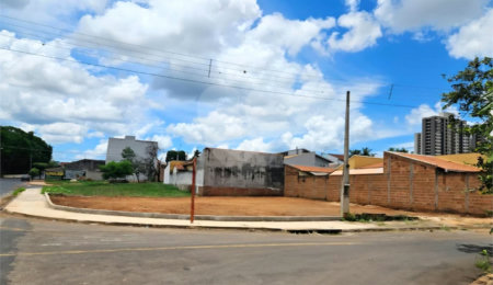 Terreno à venda em Residencial Cambuy, Araraquara, SP