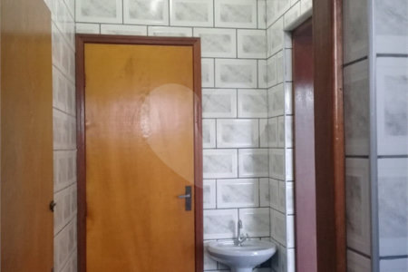 Sobrado à venda com 4 quartos, sendo 2 suítes,  em Jardim Regina, Indaiatuba, SP