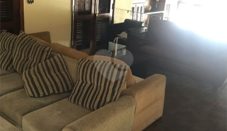 Casa à venda ou para alugar com 4 quartos, sendo 1 suíte,  em Chácaras Leão, Votorantim, SP
