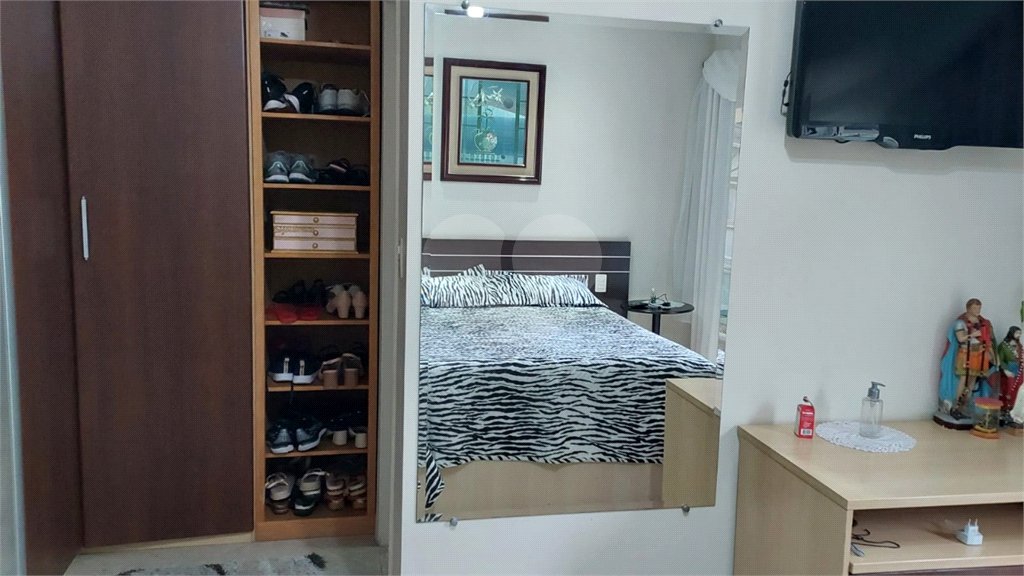 Casa à venda com 3 suítes no condomínio Itapuã XI, São Paulo - SP