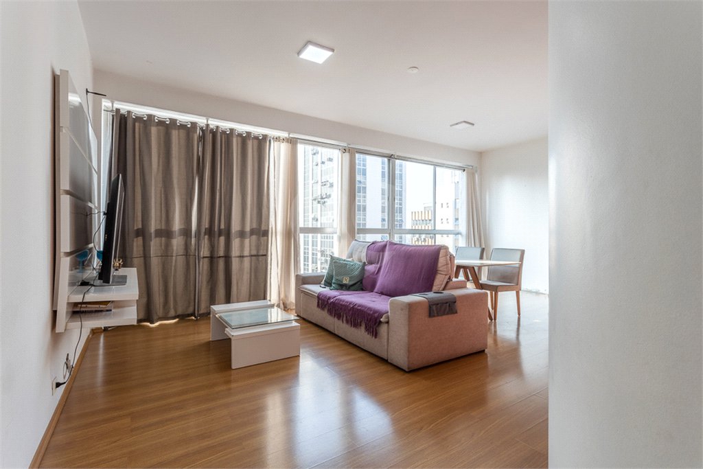Apartamento à venda com 4 quartos, sendo 2 suítes, em Bela Vista, São Paulo, SP