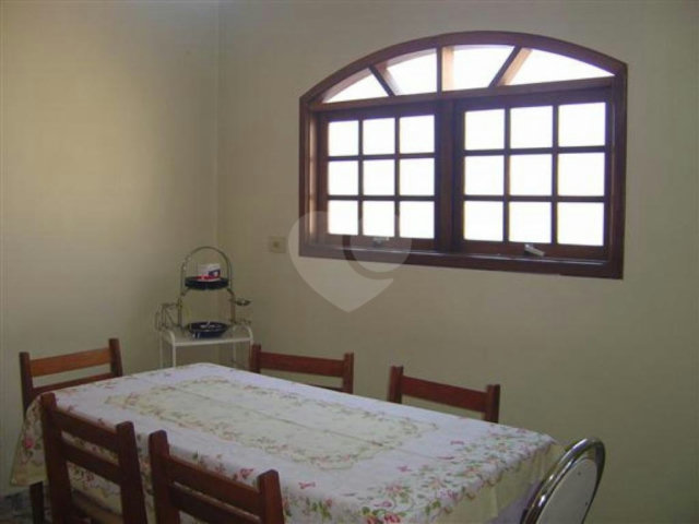 Sobrado à venda com 5 quartos, sendo 1 suíte,  em Vila Nova Cachoeirinha, São Paulo, SP