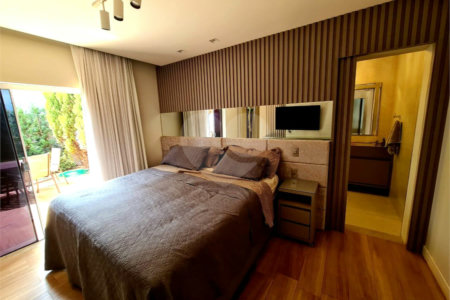 Casa à venda com 5 quartos, sendo 2 suítes, em Jardim das Roseiras, Araraquara, SP