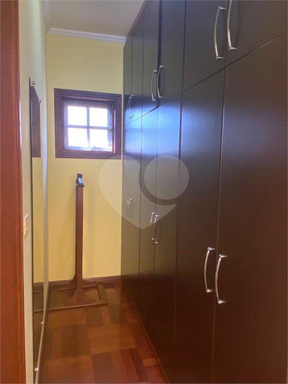 Casa à venda com 4 quartos, sendo 2 suítes, no condomínio Monte Belo, Salto - SP