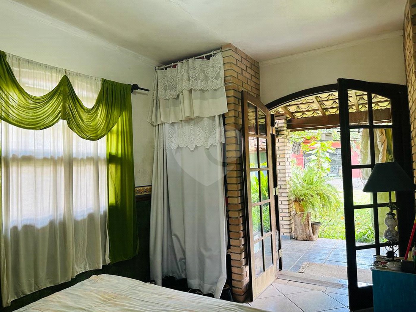 Casa Térrea à venda com 4 quartos, sendo 1 suíte, em Interlagos, São Paulo, SP