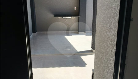 Sobrado à venda com 3 quartos, sendo 1 suíte,  em Residencial Jardins da Catalunha, Atibaia, SP
