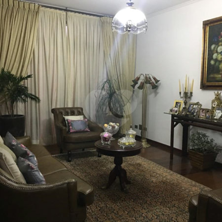 Casa à venda com 5 quartos, sendo 4 suítes,  em Vila Tramontano, São Paulo, SP