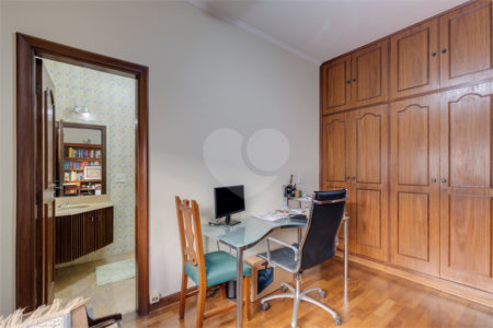 Casa Térrea à venda com 3 suítes em Granja Julieta, São Paulo, SP