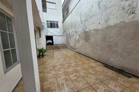 Sobrado à venda com 6 quartos, sendo 3 suítes, em Santa Teresinha, São Paulo, SP