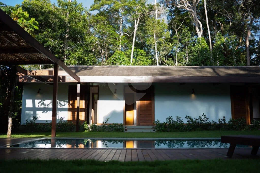 Casa à venda com 4 suítes em Arraial D´ajuda, Porto Seguro, BA