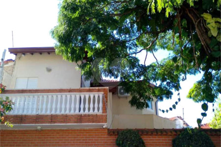 Casa à venda com 3 quartos, sendo 1 suíte, em Jardim Ester, São Paulo, SP